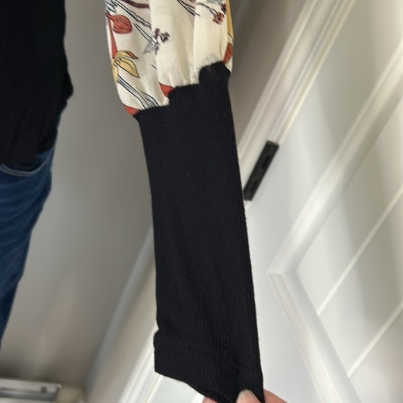 Anthropologie Tiny Raye Balloon Sleeve Mixed Media Blouse Black Size Small - Picture 9 of 16